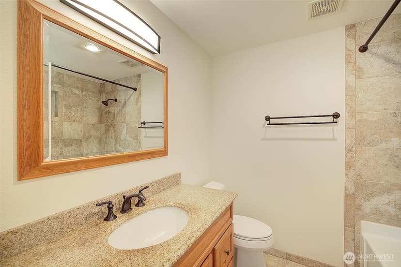 Property photo for 10248 NE 138th Place #B3, Kirkland photo 23