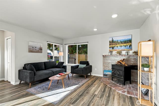 Property photo for 2431 Monroe Avenue, Everett photo 5