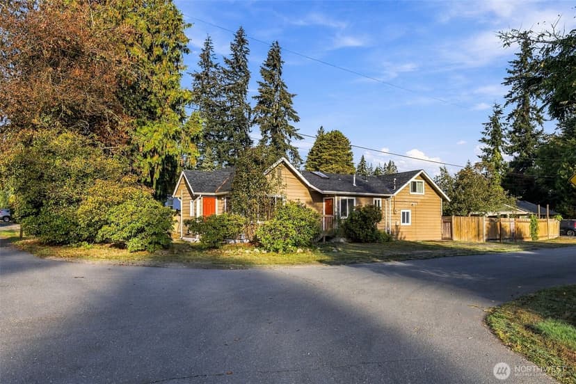 Property photo for 2431 Monroe Avenue, Everett photo 29