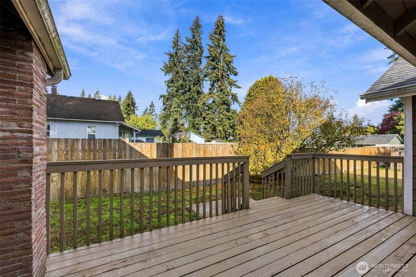 Property photo for 2431 Monroe Avenue, Everett photo 27