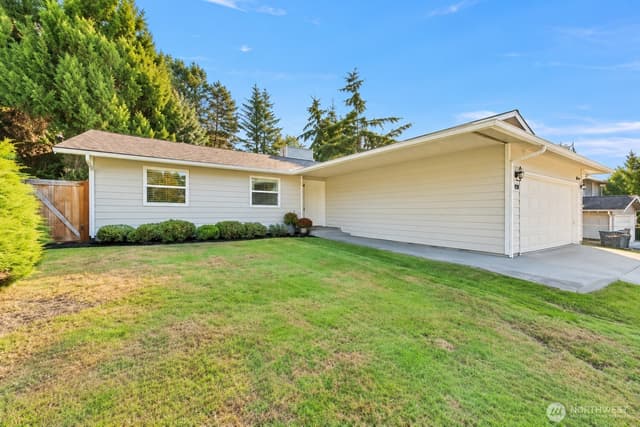 Property photo for 13444 110th Place NE, Kirkland photo 2
