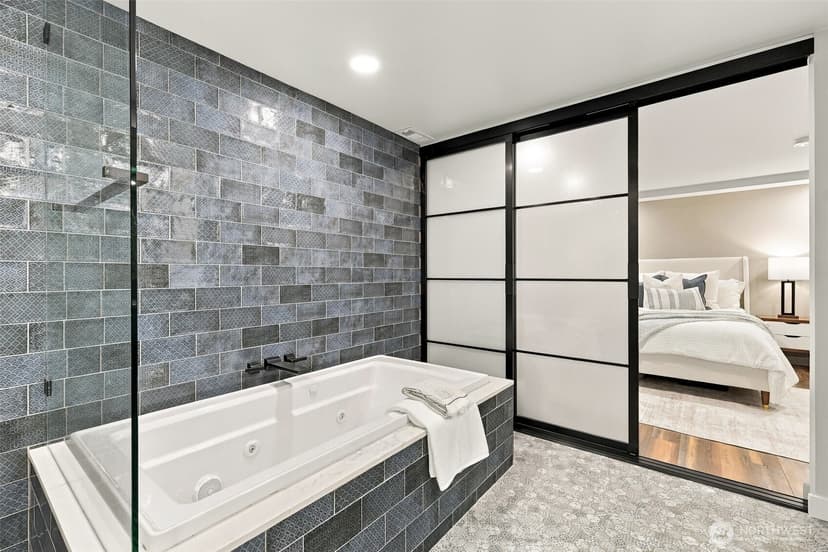 Property photo for 5503 4th Avenue NW, Seattle photo 31
