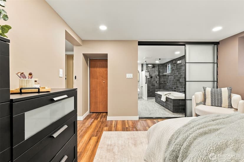 Property photo for 5503 4th Avenue NW, Seattle photo 25