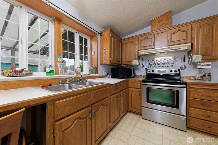 Property photo for 5218 S 144th Street, Tukwila photo 12