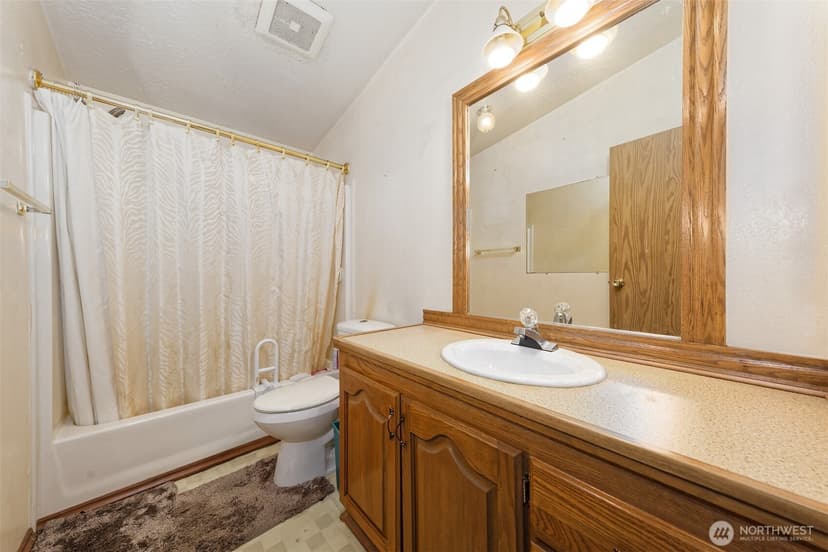 Property photo for 5218 S 144th Street, Tukwila photo 20