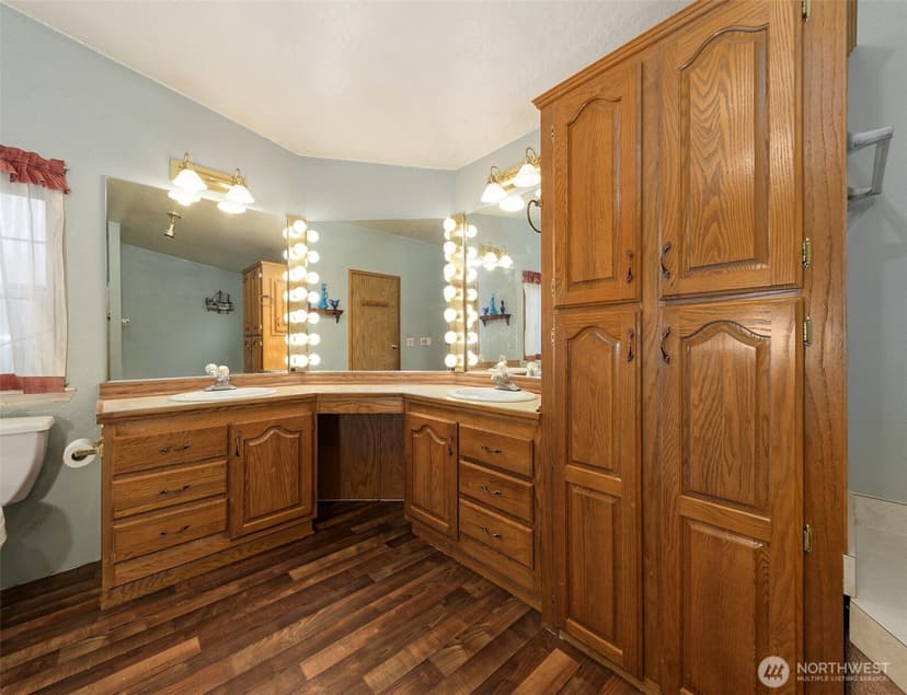 Property photo for 5218 S 144th Street, Tukwila photo 18