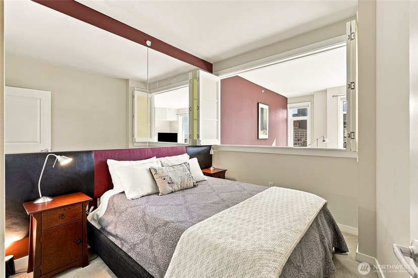 Property photo for 2607 Western Avenue #1002, Seattle photo 15