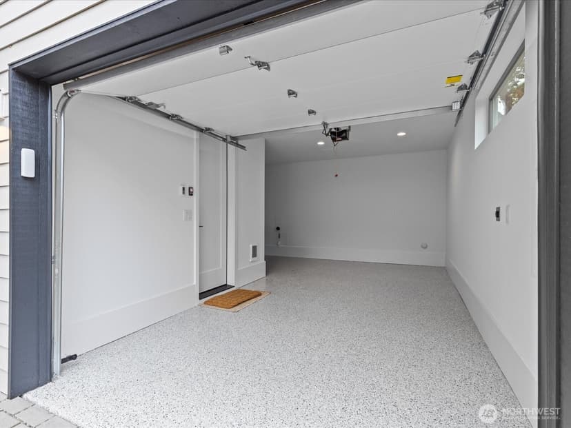 Property photo for 309 NW 52nd Street, Seattle photo 28