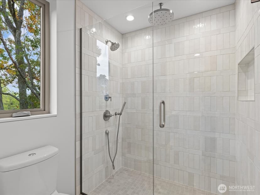 Property photo for 309 NW 52nd Street, Seattle photo 26