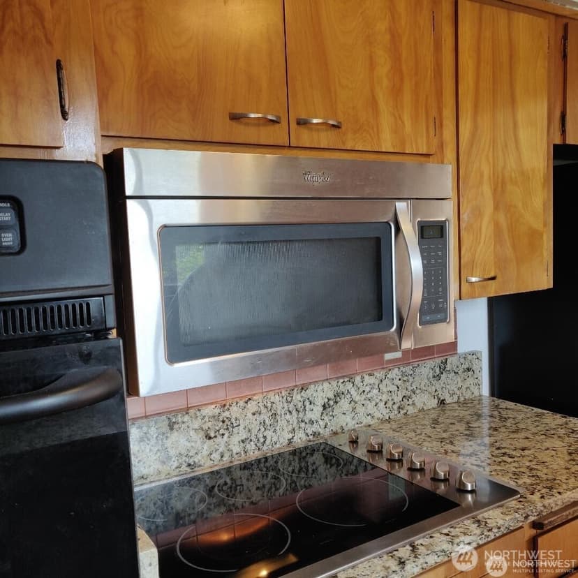 Property photo for 6127 S 126th Place, Seattle photo 5
