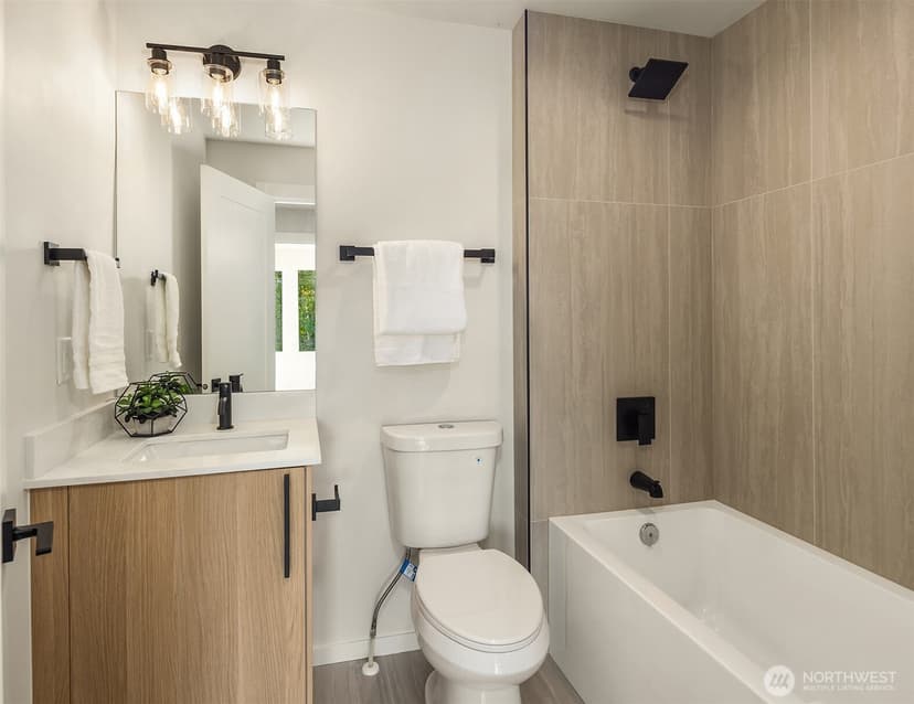 Property photo for 506 Ward Street #A, Seattle photo 6