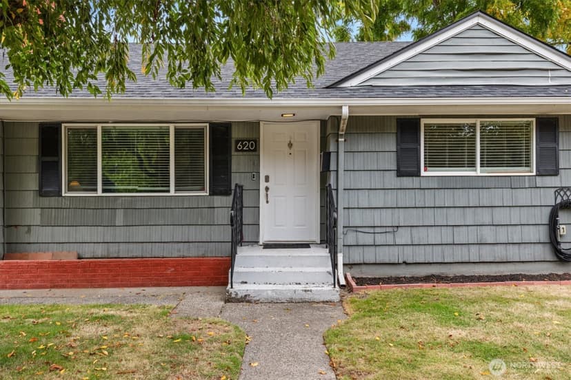 Property photo for 620 D Street SE, Auburn photo 2