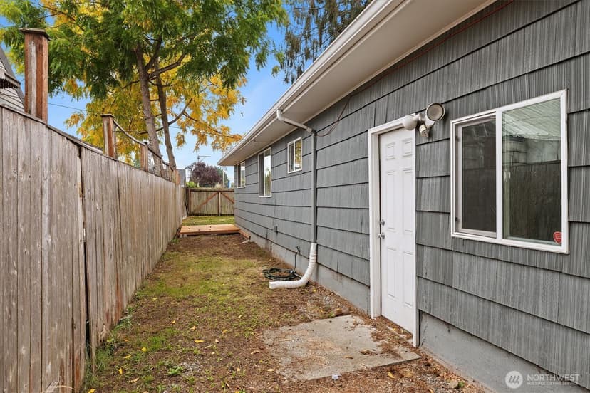Property photo for 620 D Street SE, Auburn photo 19