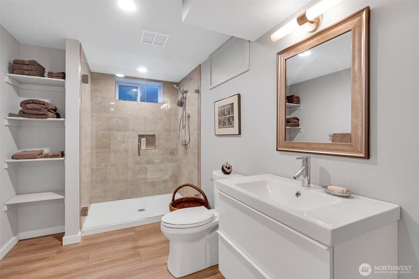 Property photo for 9439 21st Avenue SW, Seattle photo 16