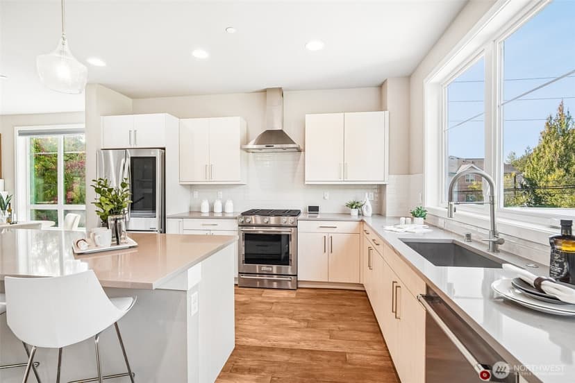 Property photo for 17720 80th Avenue NE #101, Kenmore photo 8
