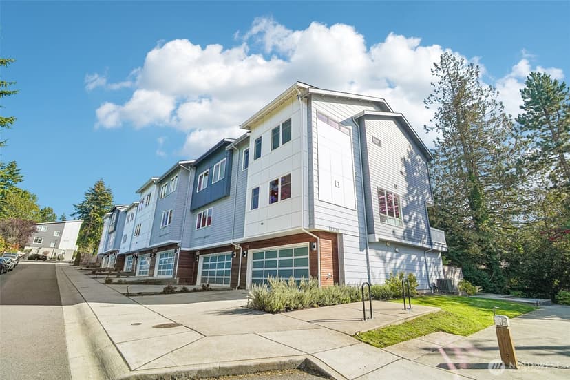 Property photo for 17720 80th Avenue NE #101, Kenmore
