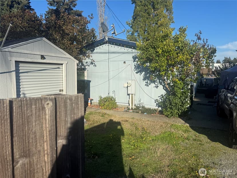 Property photo for 11415 Holden Road SW, Lakewood photo 11