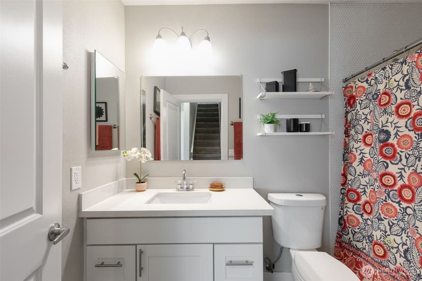 Property photo for 2102 S Spokane Street, Seattle photo 17