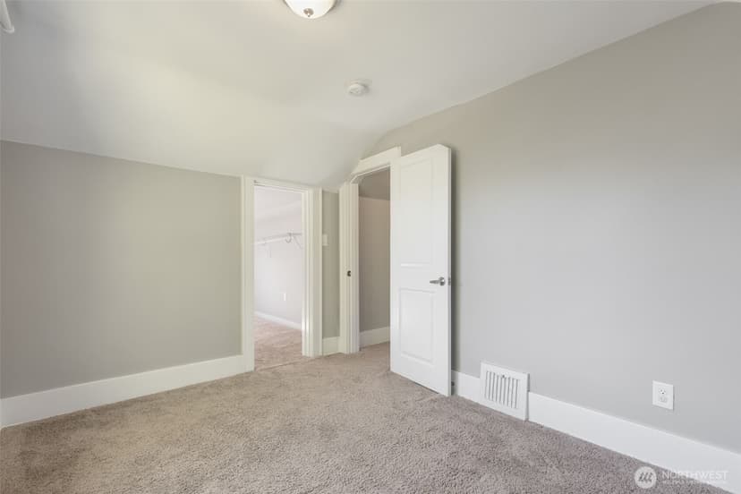 Property photo for 2102 S Spokane Street, Seattle photo 21