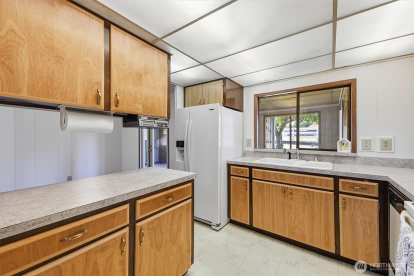 Property photo for 15702 SE 128th Street, Renton photo 9