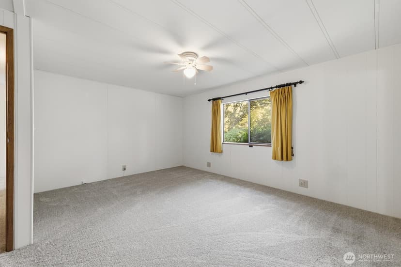 Property photo for 15702 SE 128th Street, Renton photo 14
