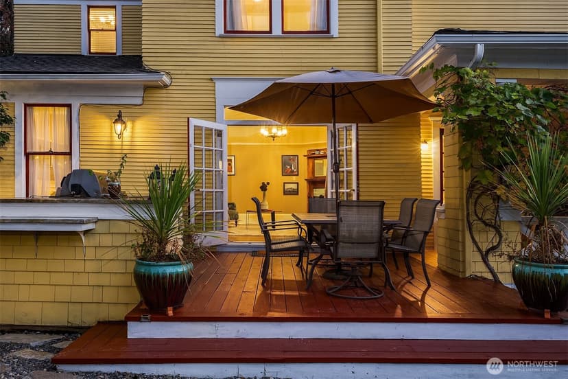 Property photo for 726 12th Avenue E, Seattle photo 31
