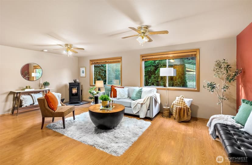Property photo for 16522 Broadway Avenue, Snohomish photo 9