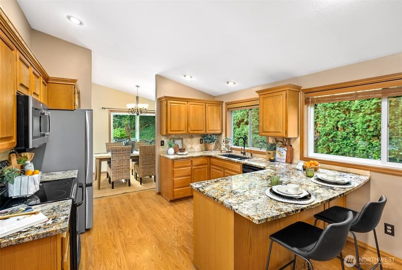 Property photo for 16522 Broadway Avenue, Snohomish photo 6