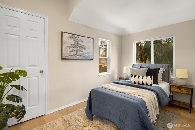 Property photo for 940 N 76th Street, Seattle photo 19