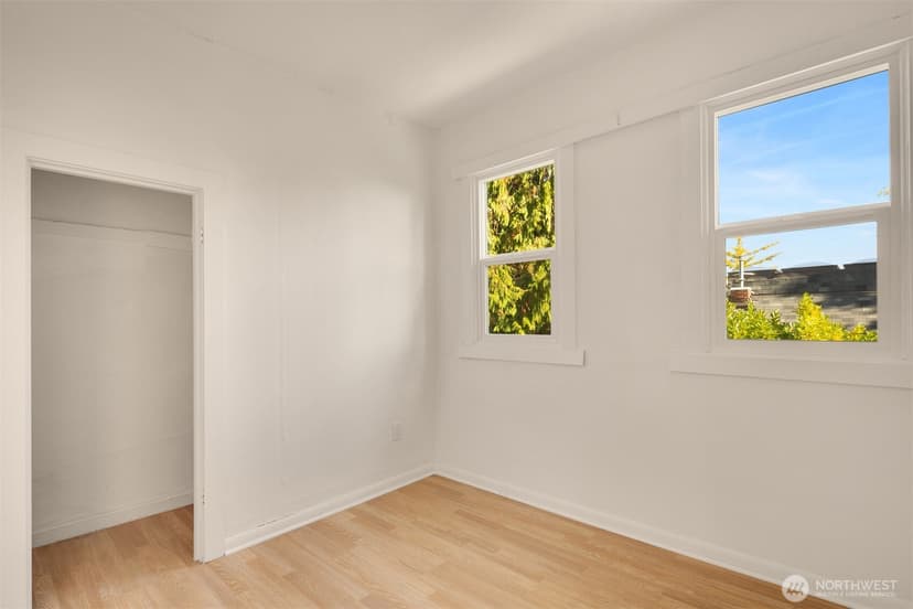 Property photo for 940 N 76th Street, Seattle photo 22