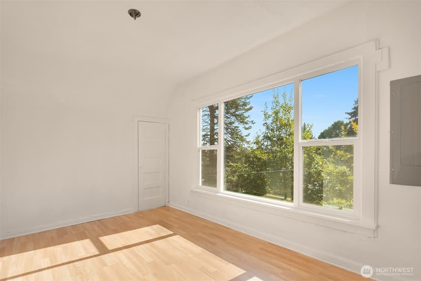 Property photo for 940 N 76th Street, Seattle photo 20