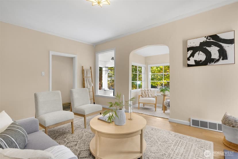 Property photo for 940 N 76th Street, Seattle photo 15