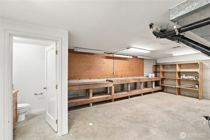 Property photo for 8239 E Mercer Way, Mercer Island photo 6