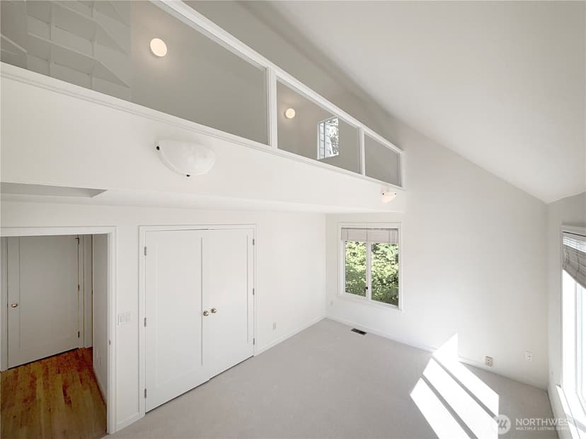 Property photo for 8239 E Mercer Way, Mercer Island photo 34