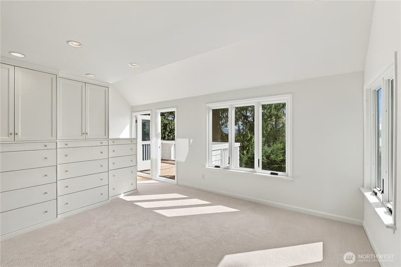 Property photo for 8239 E Mercer Way, Mercer Island photo 20