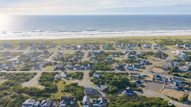 Property photo for 1114 Glendover Court SW, Ocean Shores photo 5
