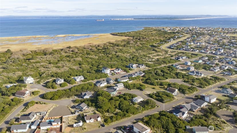 Property photo for 1114 Glendover Court SW, Ocean Shores photo 11