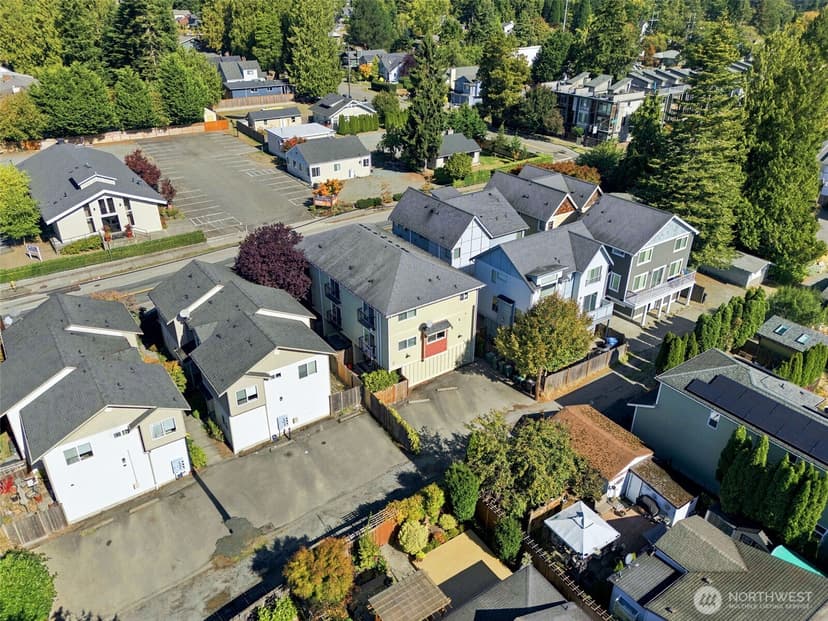 Property photo for 337 N 105th Street #A, Seattle photo 25