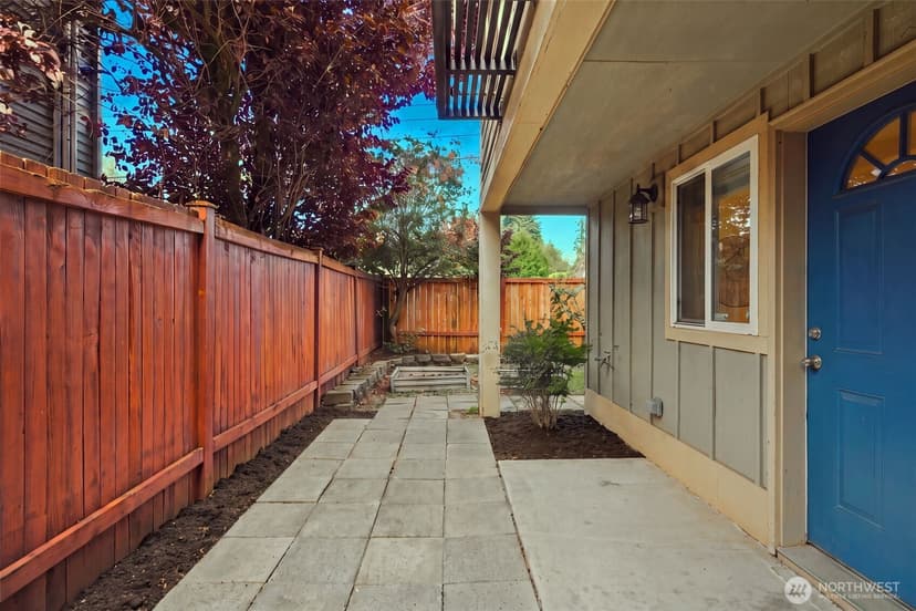 Property photo for 337 N 105th Street #A, Seattle photo 2