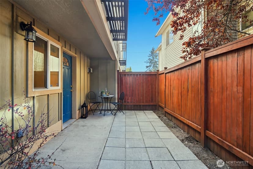 Property photo for 337 N 105th Street #A, Seattle photo 9