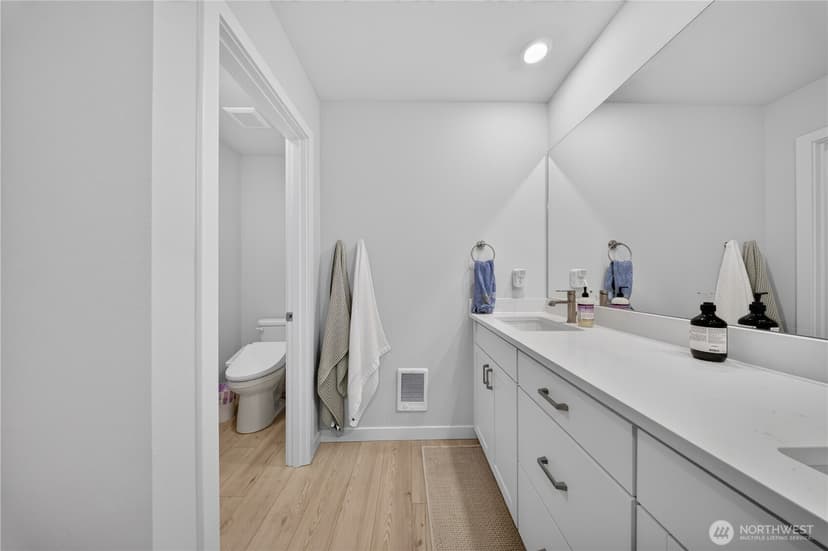 Property photo for 2123 N 148th St #A, Shoreline photo 29