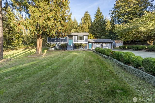 Property photo for 16511 193rd Avenue, Bonney Lake photo 2