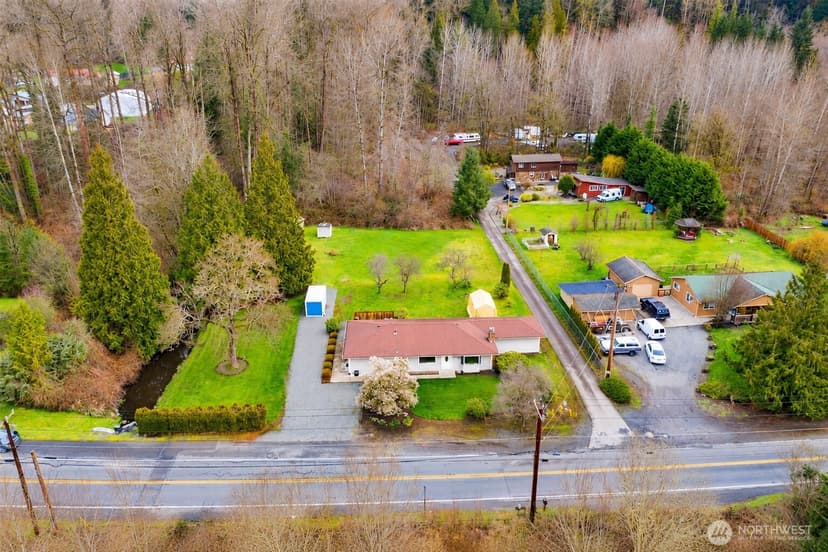Property photo for 15408 SE Jones Road, Renton photo 6