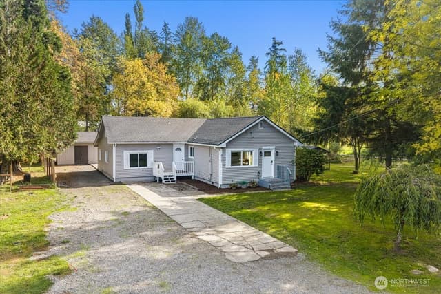 Property photo for 9719 9th Avenue E, Tacoma photo 2