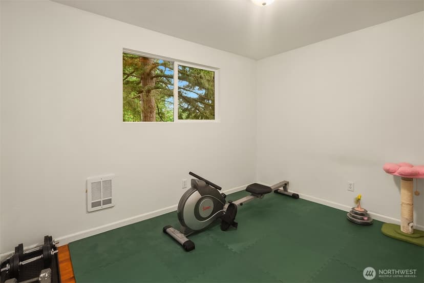 Property photo for 14622 57th Place W, Edmonds photo 17