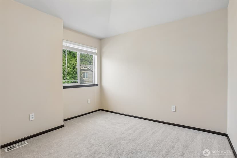 Property photo for 19627 1st Avenue SE, Bothell photo 15