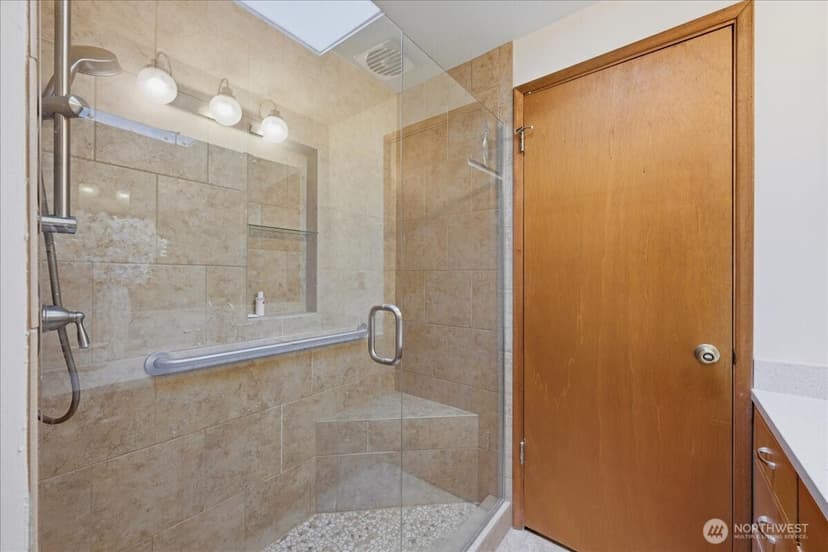 Property photo for 3739 NE 192nd Street, Lake Forest Park photo 17
