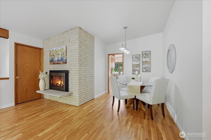 Property photo for 3739 NE 192nd Street, Lake Forest Park photo 5