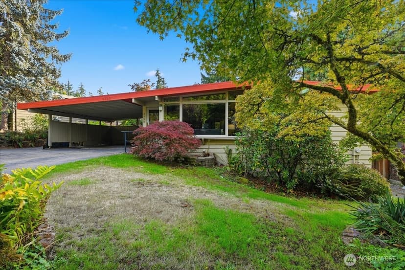 Property photo for 3739 NE 192nd Street, Lake Forest Park photo 28