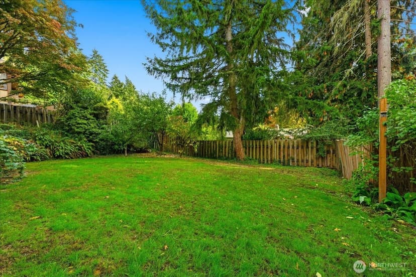 Property photo for 3739 NE 192nd Street, Lake Forest Park photo 29